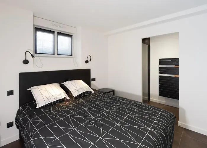 شقة Le Ruthenois T2 Avec Terrasse, Classe Meuble De Tourisme *